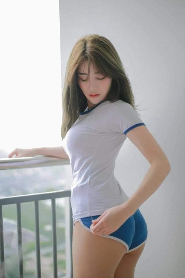 Khám Phá Thế Giới Đầy Năng Động Với Hình Ảnh Gái Đẹp Chúc Mừng Sinh Nhật Phong Cách Cá Tính Gây Ấn Tượng